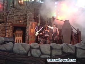 Universal Orlando Beetlejuice Graveyard Revue